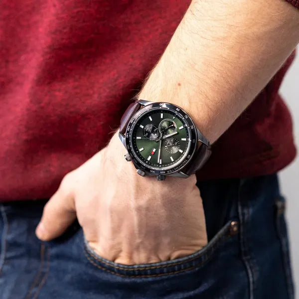 Tommy Hilfiger férfi karóra 1792017 Miles, 44 mm, zöld, barna bőr, WR50