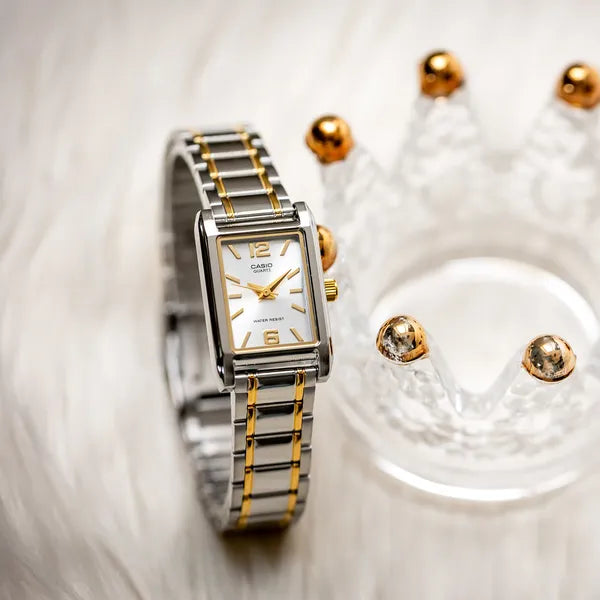 Casio női karóra LTP-1235SG-7ADF, téglalap tok, kvarc, acél, ezüst‑arany