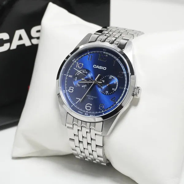 Casio MTP-E340D-2A férfi karóra, acél szíj, kék számlap, WR50, kvarc, díszdoboz