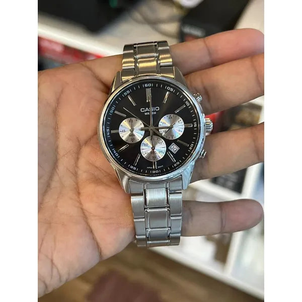 Casio MTP-E515D-1A férfi kronográf karóra, acél szíj, grafit számlap, WR50