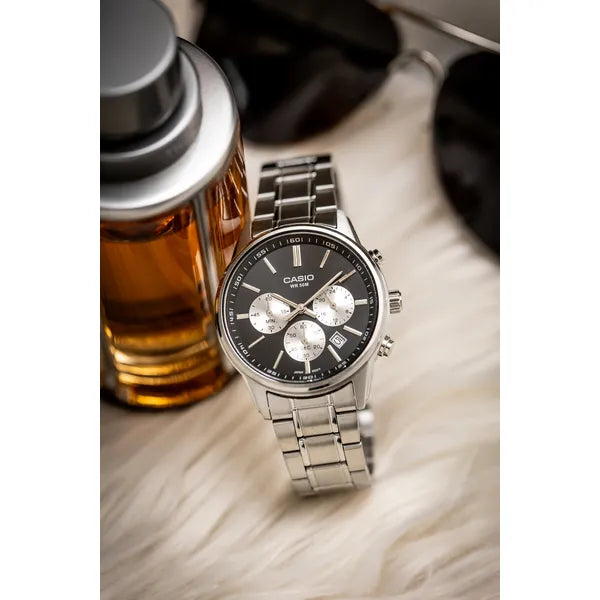 Casio MTP-E515D-1A férfi kronográf karóra, acél szíj, grafit számlap, WR50