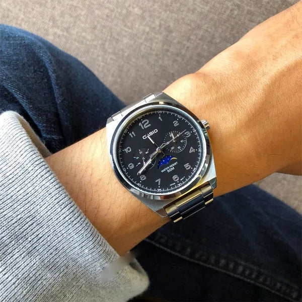 Casio MTP-M300D-1A férfi karóra, fekete számlap, acél szíj, WR50, 40 mm