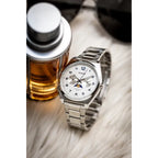 Casio MTP-M300D-7A férfi kvarc karóra, acél, 40 mm, WR50, fehér számlap