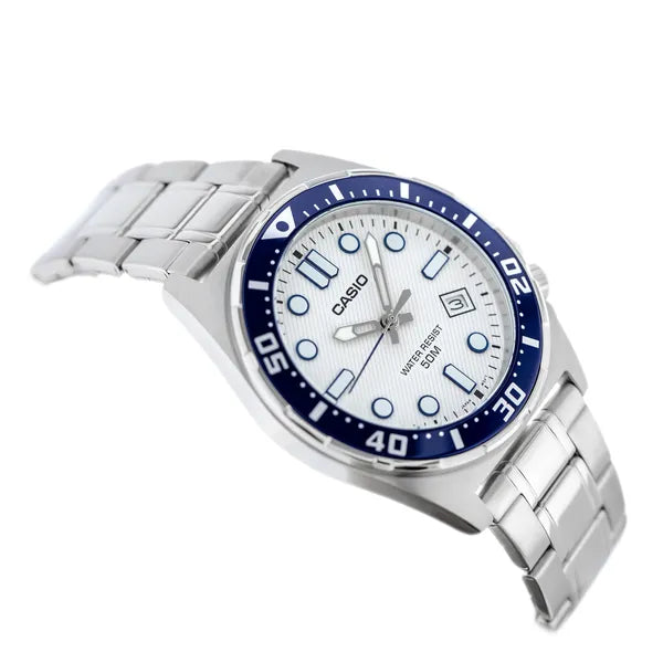 Casio MTD-135D-7A férfi karóra, 44 mm, fehér számlap, acél, WR50, dátum