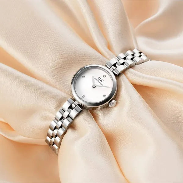 Daniel Wellington Elan Lumine női karóra, ezüst, 22 mm, acél, 3 ATM, DW00100716