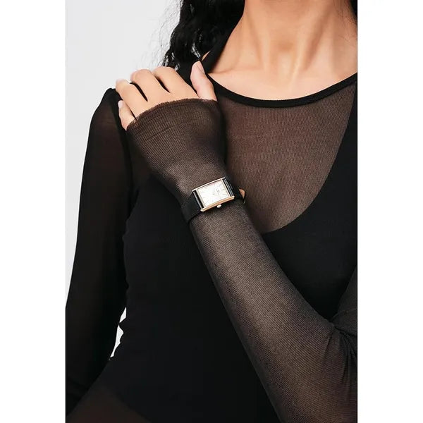 Daniel Wellington női karóra, 24 mm, rózsaarany tok, fekete bőrszíj, kvarc