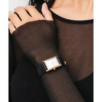 Daniel Wellington női karóra, 24 mm, rózsaarany tok, fekete bőrszíj, kvarc