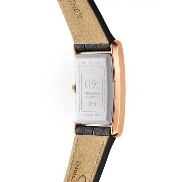 Daniel Wellington női karóra, 24 mm, rózsaarany tok, fekete bőrszíj, kvarc
