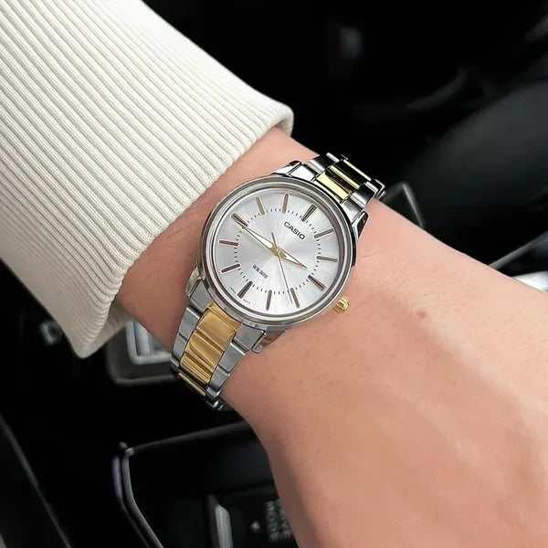 Casio LTP-1303SG-7A női karóra, 30 mm, kvarc, két tónusú acél, WR50