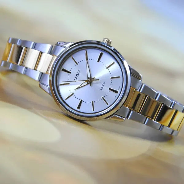 Casio LTP-1303SG-7A női karóra, 30 mm, kvarc, két tónusú acél, WR50