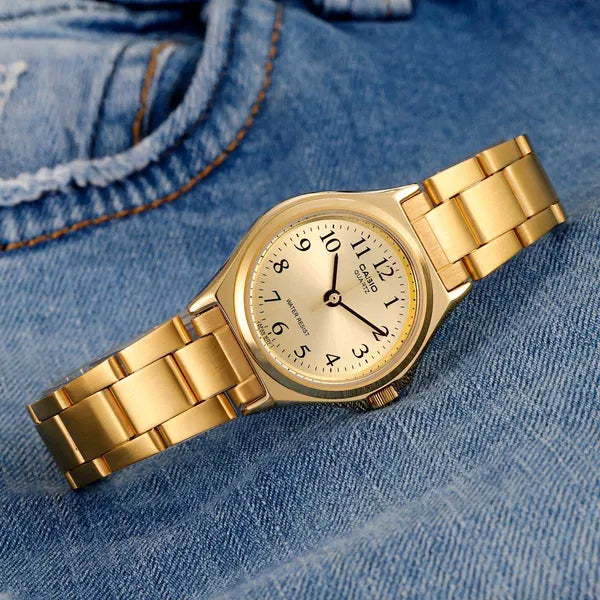 Casio LTP-1130N-9B női karóra, arany, nemesacél szíj, kvarc, WR30, 24 mm tok