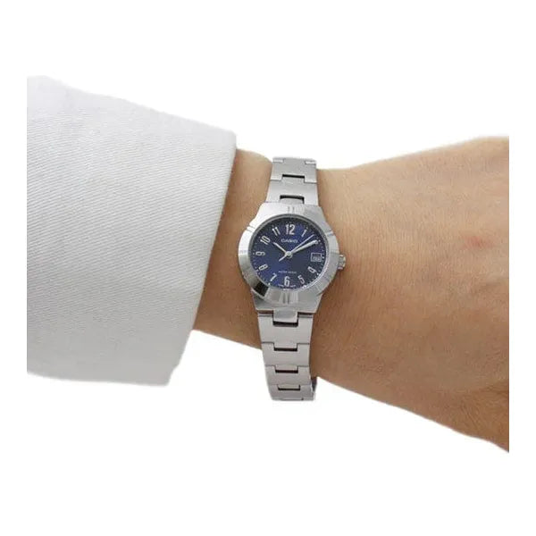 Casio női karóra LTP-1241D-2A2, 25 mm, acél szíj, kék számlap, dátum, WR30