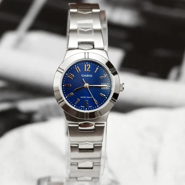 Casio női karóra LTP-1241D-2A2, 25 mm, acél szíj, kék számlap, dátum, WR30