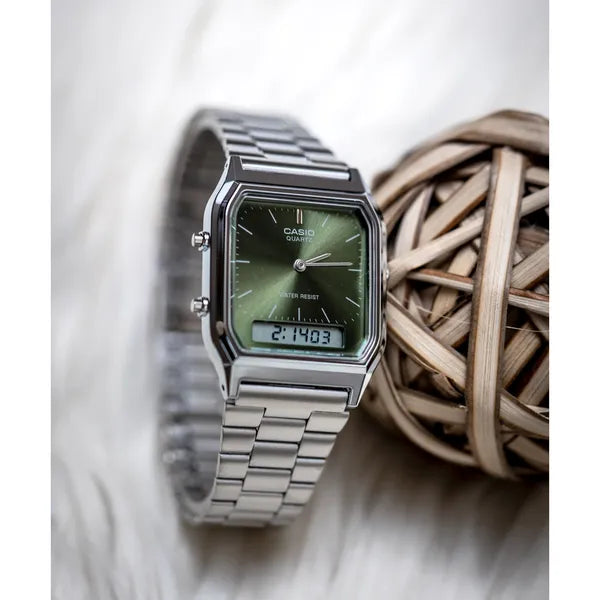 Casio Vintage uniszex analóg-digitális karóra, ezüst acél, WR30, zöld