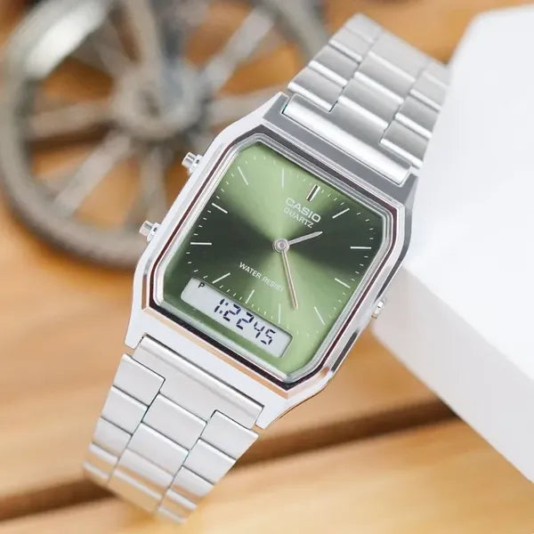 Casio Vintage uniszex analóg-digitális karóra, ezüst acél, WR30, zöld