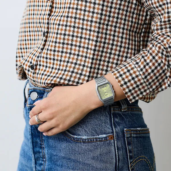Casio Vintage AQ-230A-9AMQYDF uniszex óra, ezüst acél, zöld számlap