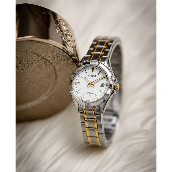 Casio LTP-1308SG-7AVDF női karóra, 30 mm, két tónusú acél, WR50, dátum