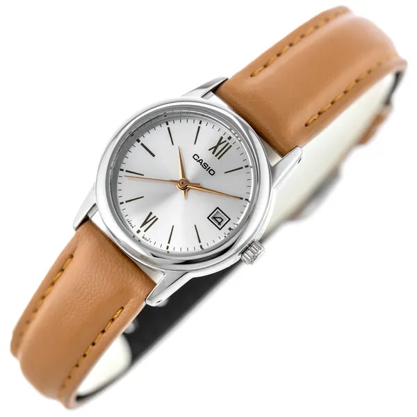 Casio LTP-V002L-7B3UDF női karóra, barna bőrszíj, ezüst számlap, 25 mm, WR30