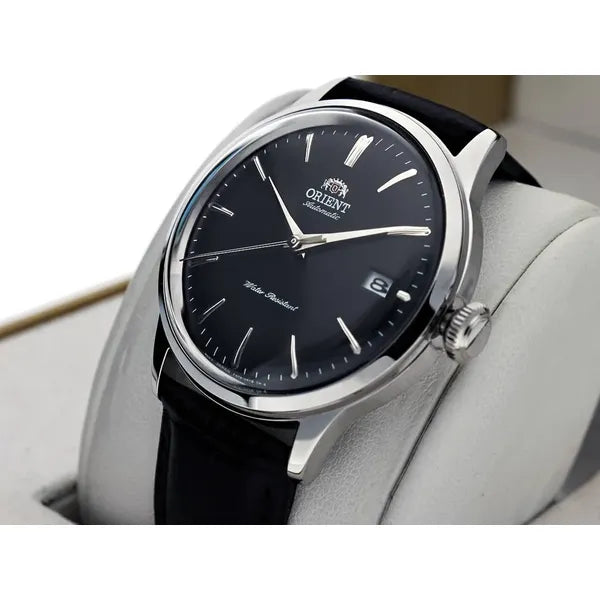 Orient Bambino V4 férfi automata, fekete számlap, bőr szíj, 38 mm, díszdobozzal