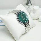 Casio MTP-VT03D-3B férfi karóra, zöld számlap, acél szíj, 40 mm, WR30