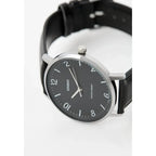 Casio MTP-VT03L-1B férfi karóra, fekete számlap, bőr szíj, 40 mm, 3 ATM
