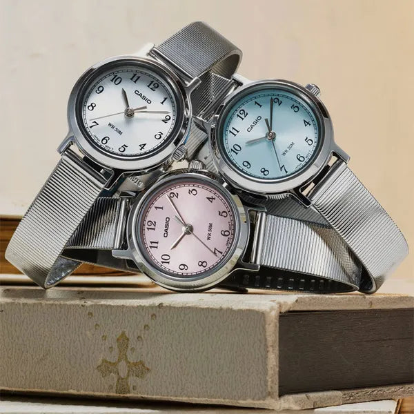 Casio LTP-1303D-1AVDF női karóra, fekete számlap, 30 mm, acél, WR50