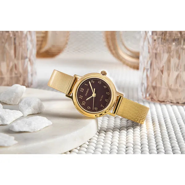 Casio LTP-1303D-1AVDF női karóra, fekete számlap, acél szíj, WR50, 30 mm