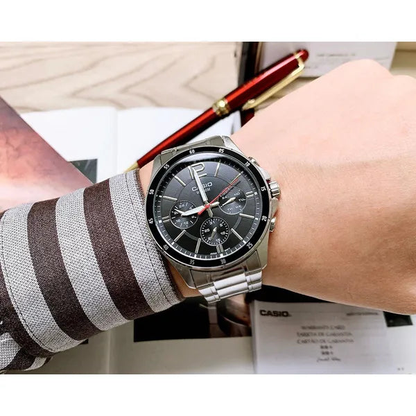 Casio férfi karóra MTP-1374D-1AV, acél szíj, fekete számlap, kronográf, WR50