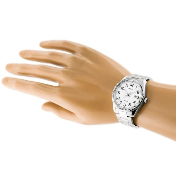 Casio férfi karóra MTP-1302PD-7B, kvarc, acél szíj, 38 mm, fehér számlap, WR50