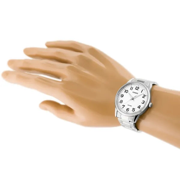 Casio MTP-1303D-7B férfi karóra, 40 mm, fehér számlap, acél, WR50, kvarc