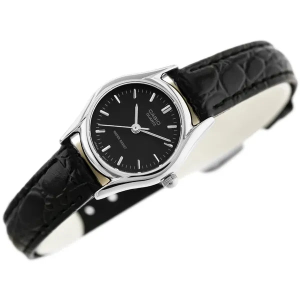 Casio LTP-1094E-1ARDF női karóra, fekete számlap, bőrszíj, WR30 + díszdoboz