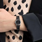 Casio LTP-1094E-1ARDF női karóra, fekete számlap, bőrszíj, WR30 + díszdoboz