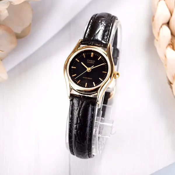 Casio LTP-1094Q-1ARDF női karóra, arany tok, fekete bőrszíj, kvarc, WR30, 23 mm
