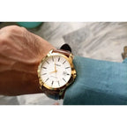 Casio MTP-V004GL-7A férfi karóra, arany tok 42 mm fehér számlap, bőr szíj, kvarc
